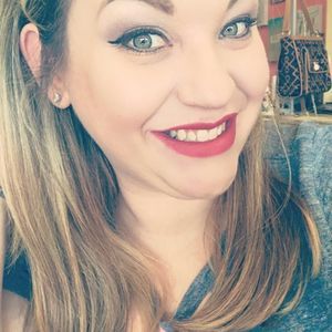 Meet your Posher, Lee